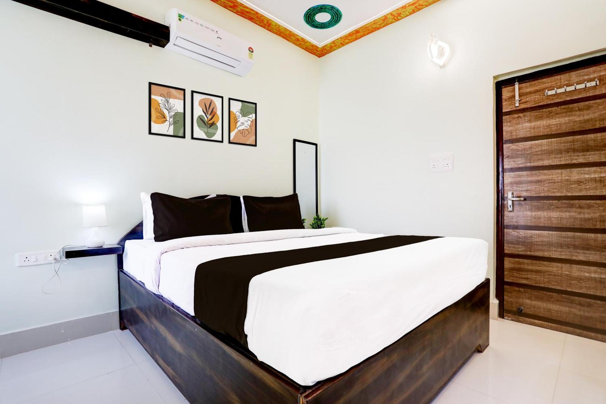 Hotel O Deejit Inn Danapur Exteriör bild